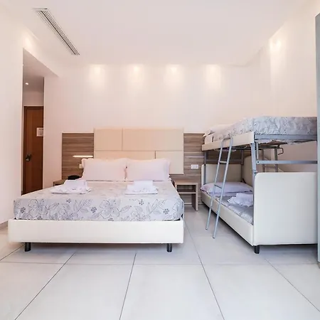 Отель Ambasciatori 3*